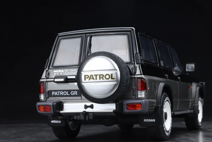 OTTO 1:18 PATROL GR Y60 1992 Limited to 3000 Pieces Simulation Resin Static Car Model Toys Gift