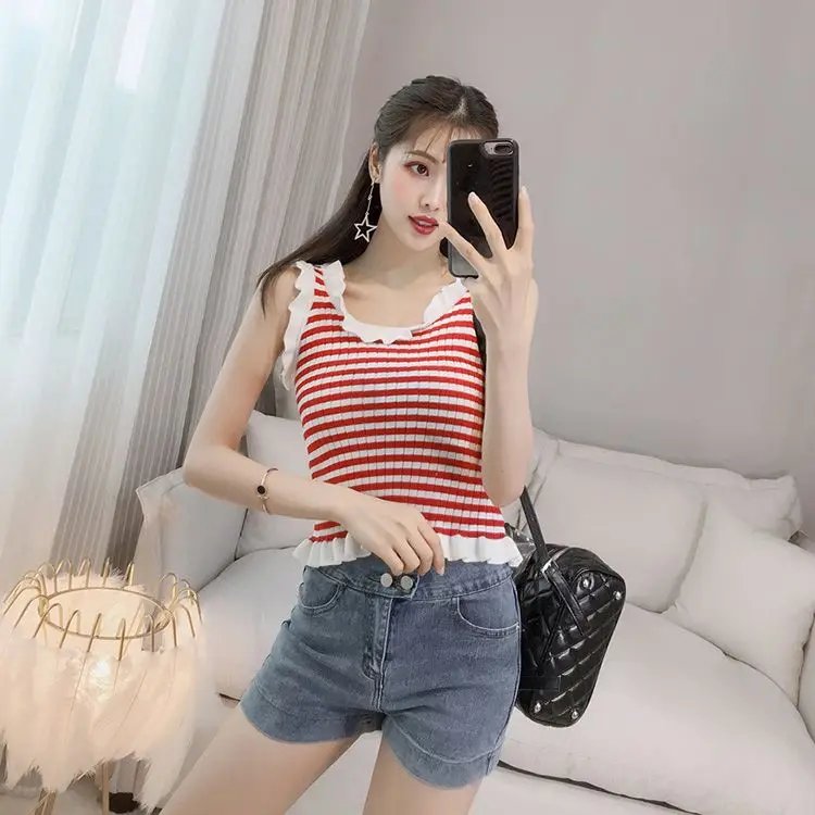 Summer 2023 New Sweet Fresh Striped Fungus Sleeves Bottom Camisole Female Outerwear Knitwear Student Tank Top Crop Tops