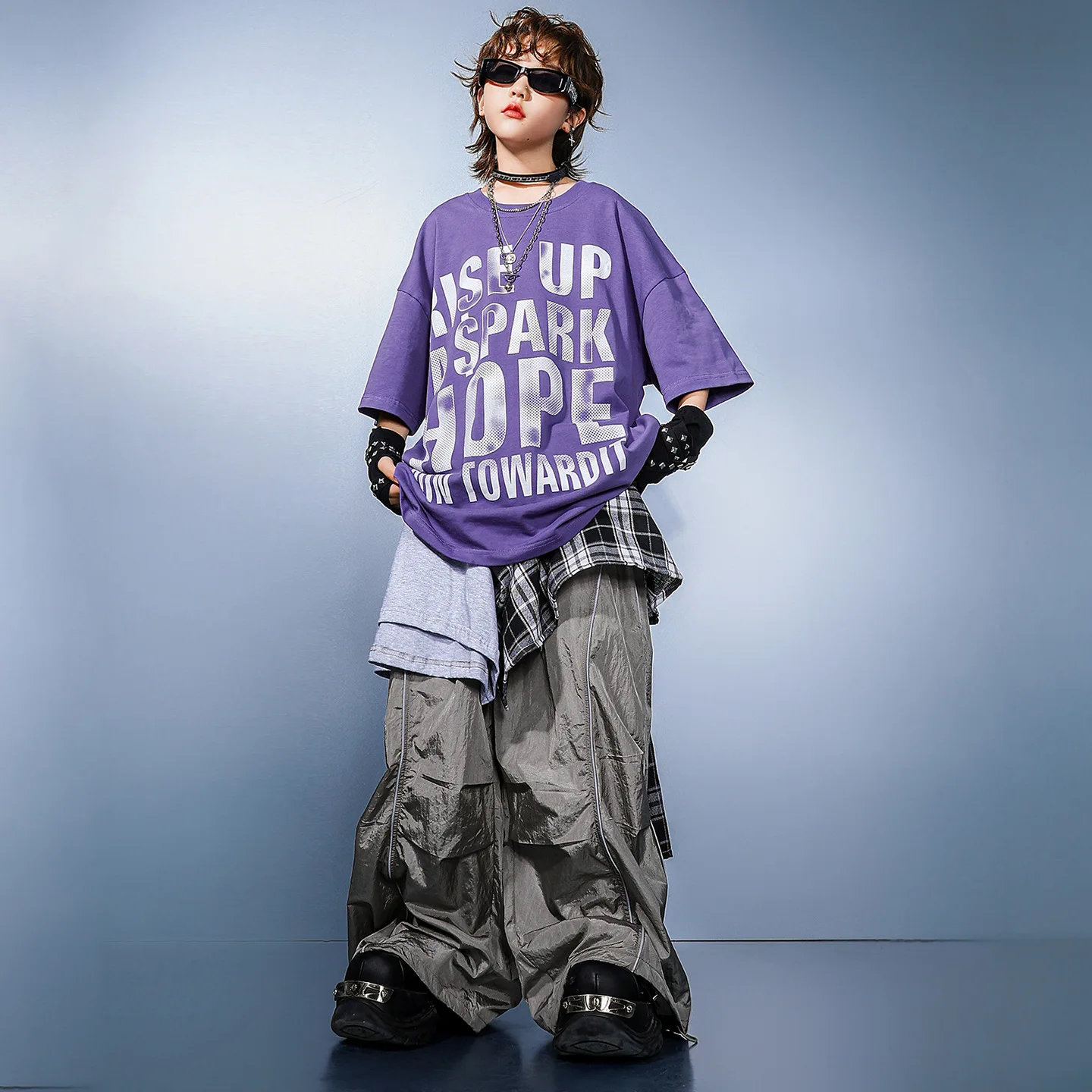

Kid Kpop Hip Hop Clothing Purple Letter T Shirt Top Gray Casual Wide Leg Parachute Pants for Girl Boy Dance Wear Costume Clothes