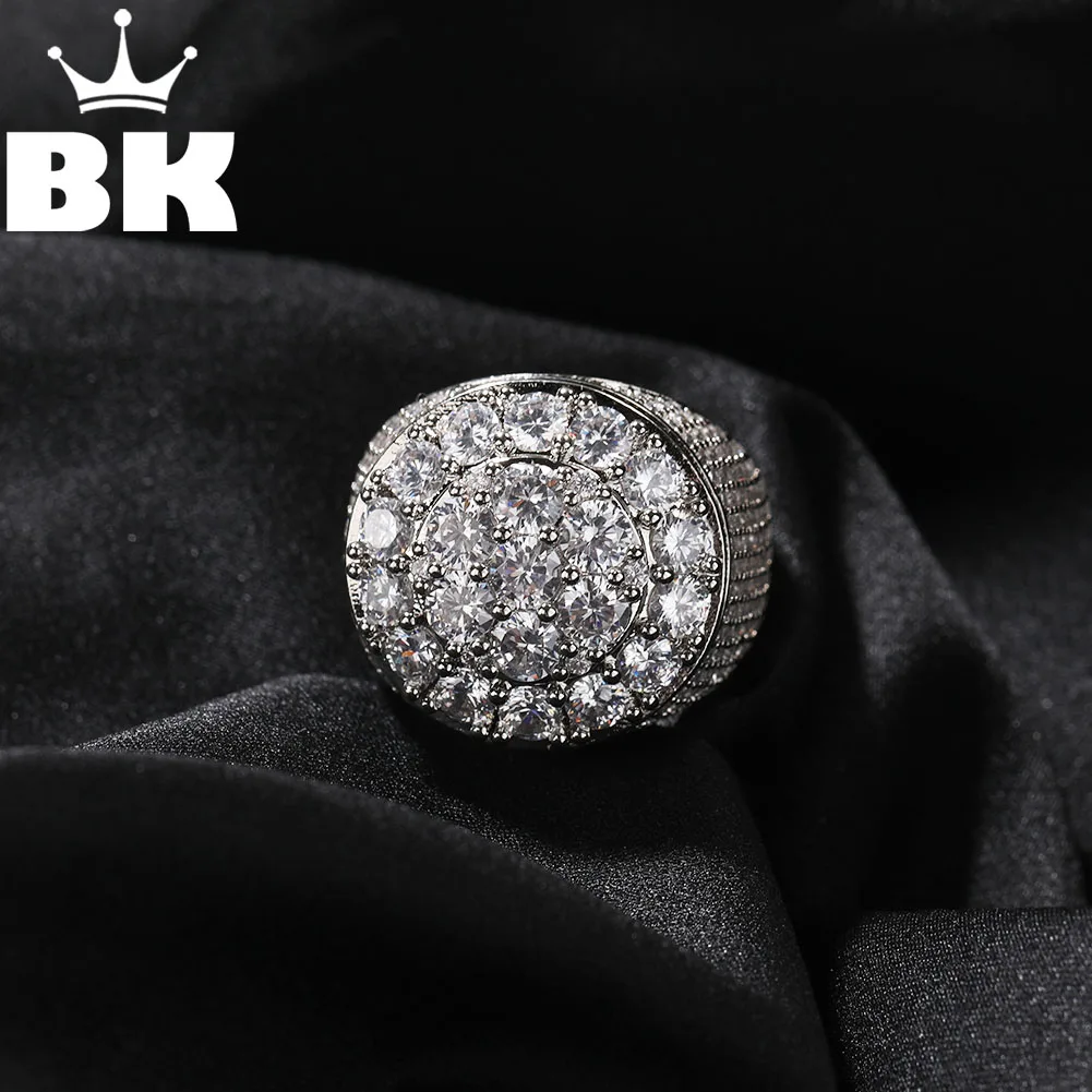 THE BLING KING Luxury 925 Silver Classic Round Cluster Moissanite Ring Full Iced Out Flower Wedding Datting Gift Fine Jewelry