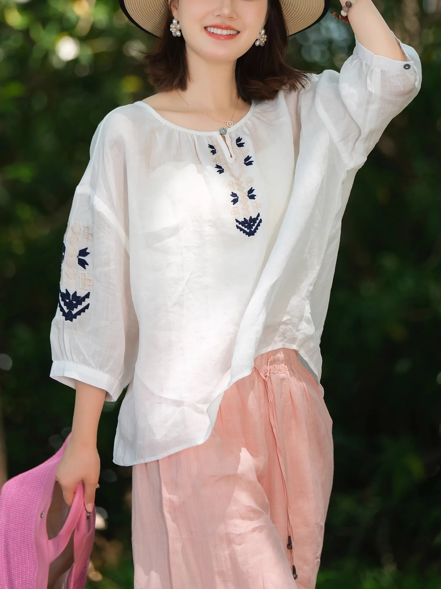 

Lightweight Breathable round Ne Loose T-irt Embroidered Cotton Linen Blend Korean Sle Commute Faion Summer Top