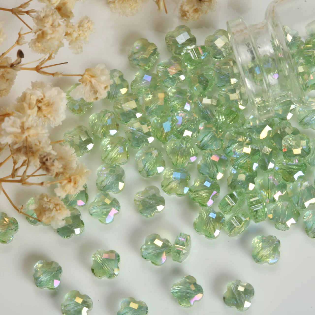 Cuentas sueltas de trébol de cuatro hojas verde lima de 6 mm, cuentas espaciadoras para joyería hecha a mano, suministros para pulseras y pendientes.