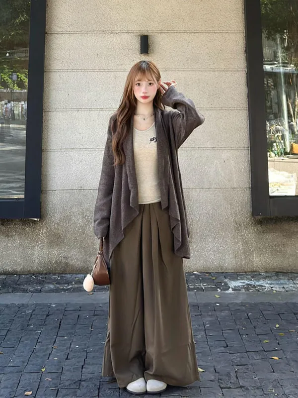 

Новый модный повседневный комплект 2025: асимметричный вязаный кардиган, женская футболка и брюки с высокой талией и широкими штанинами