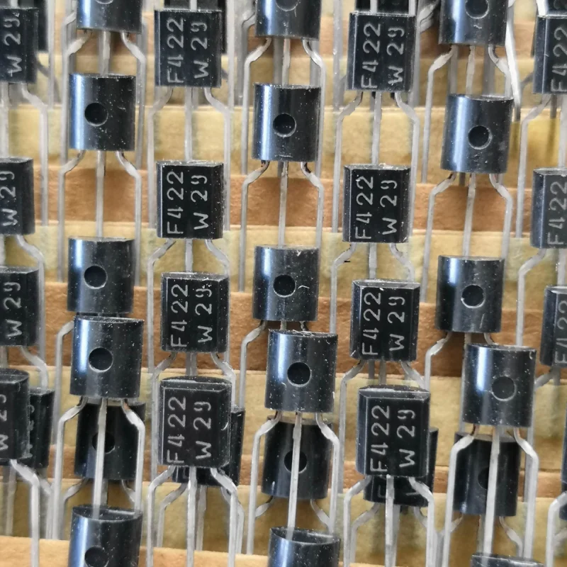 10PCS Triode BF422 TO-92 Transistor F422 Audio Power Amplifier BF-422 Laser word Taping 422 W mark