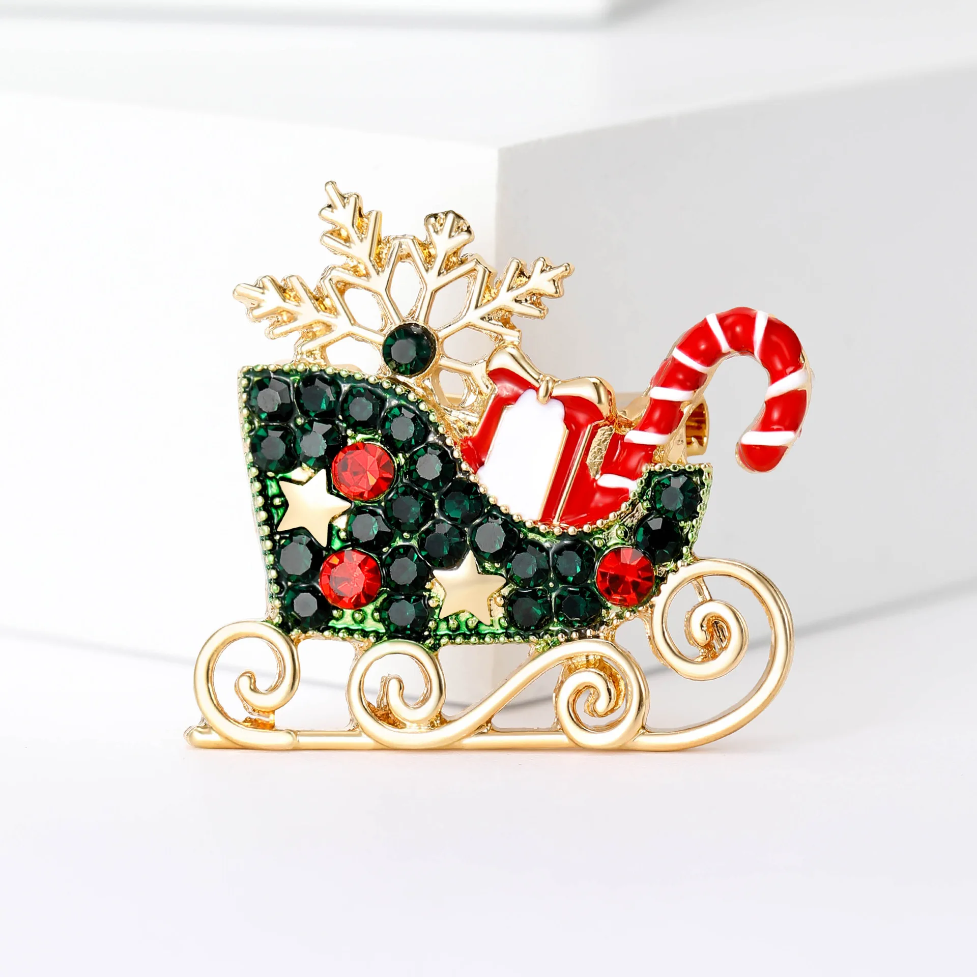 Broche de chariot de Noël de commerce extérieur transfrontalier, tempérament haut de gamme, goutte à goutte d'huile en alliage à la mode, fleur de poitrine, nouveau