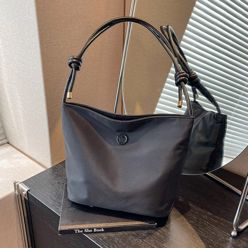 Stylish Amirt Rabbit Women\'s Handbag 2026 New Simple Quality Fashionable Shoulder Crossbody Small Square Bag Korean Style