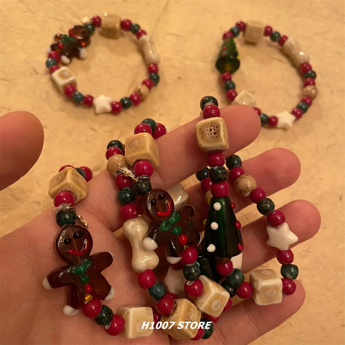 New Christmas Hand String Biscuit Man Men's Bracelet Women's Small Crowd Design Sense Versatile Couple Handwear China-Chic