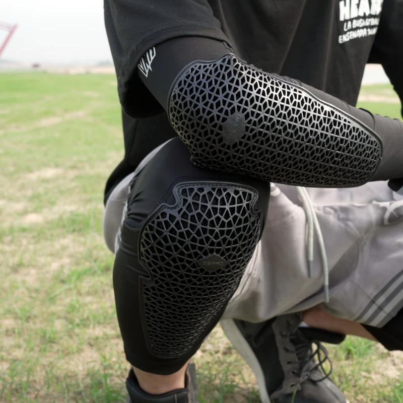 Cooling Breathable Knee Elbow Pads Ice Silk UV Protection Anti-Fall Motocross ATV MTB Gear High Elasticity Guard Black S-XL
