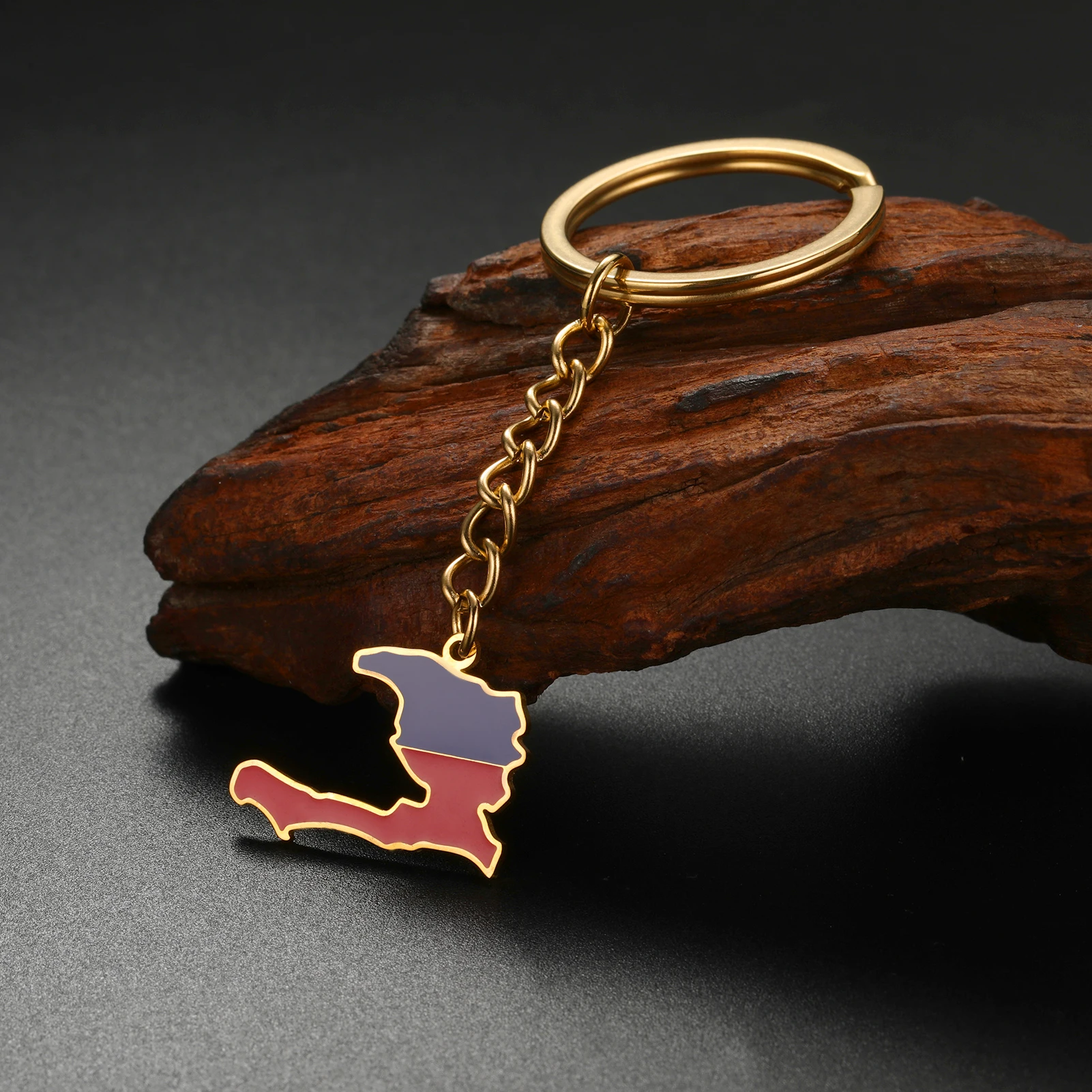 Skyrim الملونة بالتنقيط النفط هايتي قلادة على شكل خريطة المفاتيح الفولاذ المقاوم للصدأ الرجال والنساء العلم الوطني المفاتيح مجوهرات وطنية #2