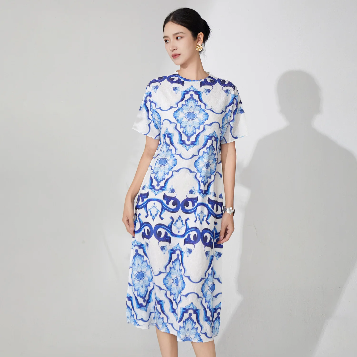 

Celadon Country Style Senior Sense of Dress 2023 Лето Новое свободное платье большого размера с мясом, тонкая повседневная элегантная женская юбка Мияке