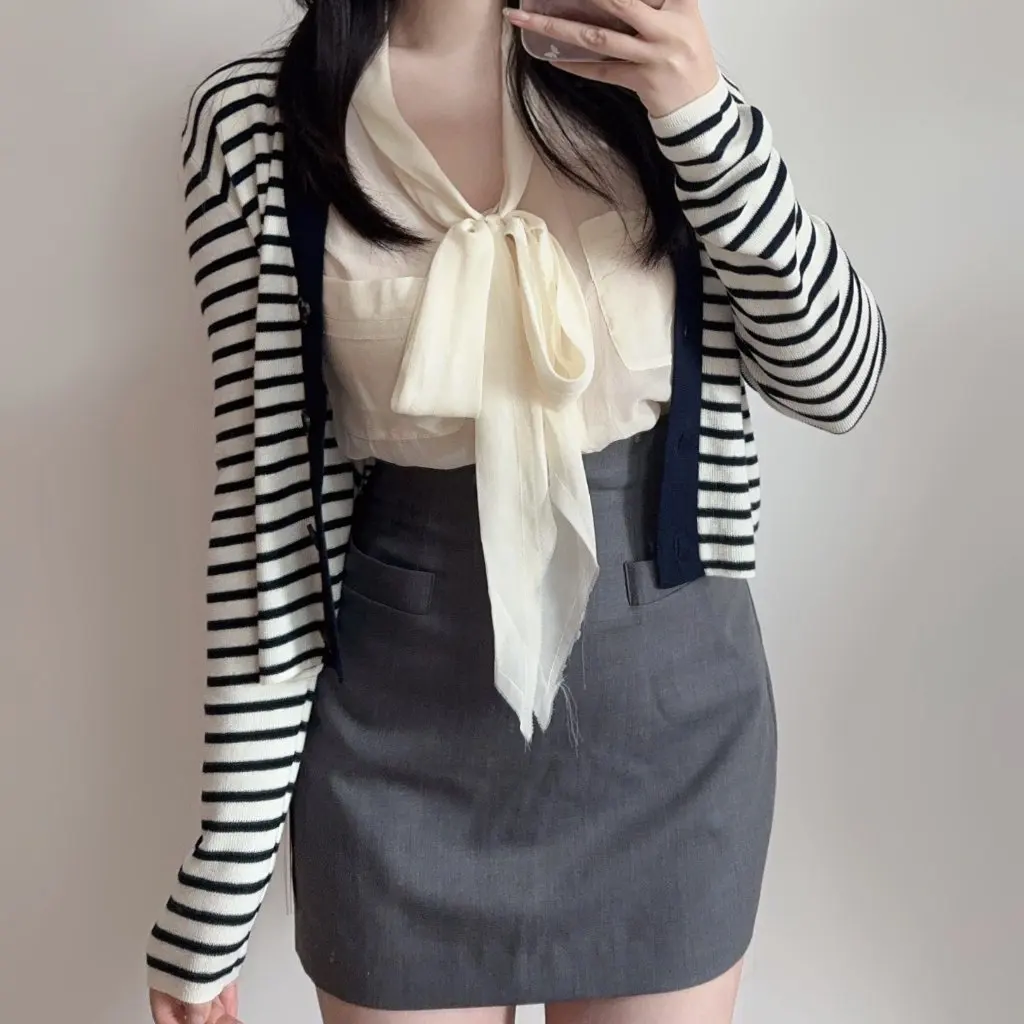 

Sky Food Big Sister Same-Style Silk Wool Blended Cardigan Striped Knitted Top Jacket for Spring And Summer