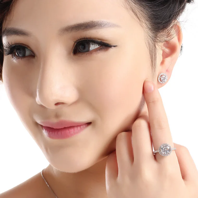 S925 Sterling Silver Ring with Mozzarella Diamond and Hot Sale Zircon Women s Fashion Eight Hearts and Eight Arrows Fine Jewelry