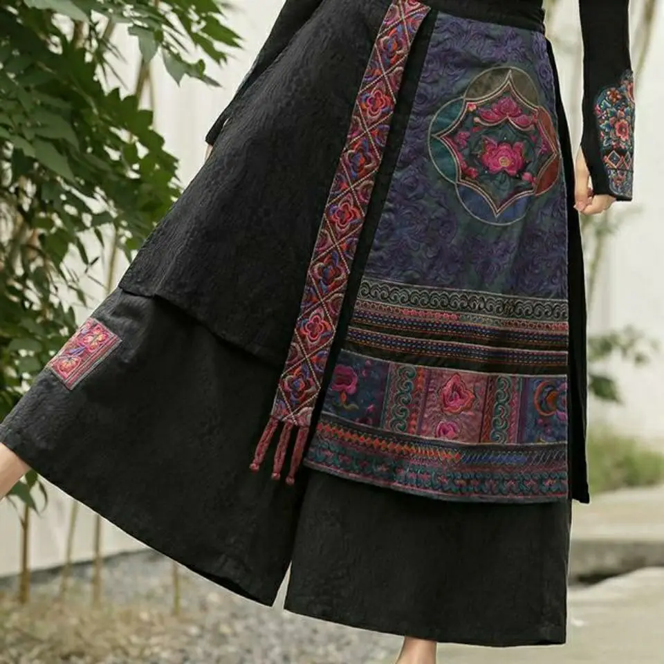 2023 ethnic style stitching design embroidery wide leg fringe skirt elastic waist skirt retro fashion women's chinese pants g730