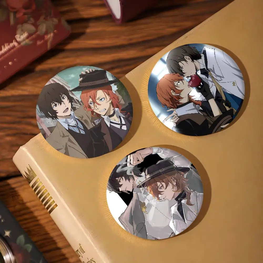 Bungo الضالة الكلاب Dazai Chuuya تخصيص لينة زر دبوس للنساء مجوهرات إبداعية مضحك شارة الكرتون عاشق قبعة