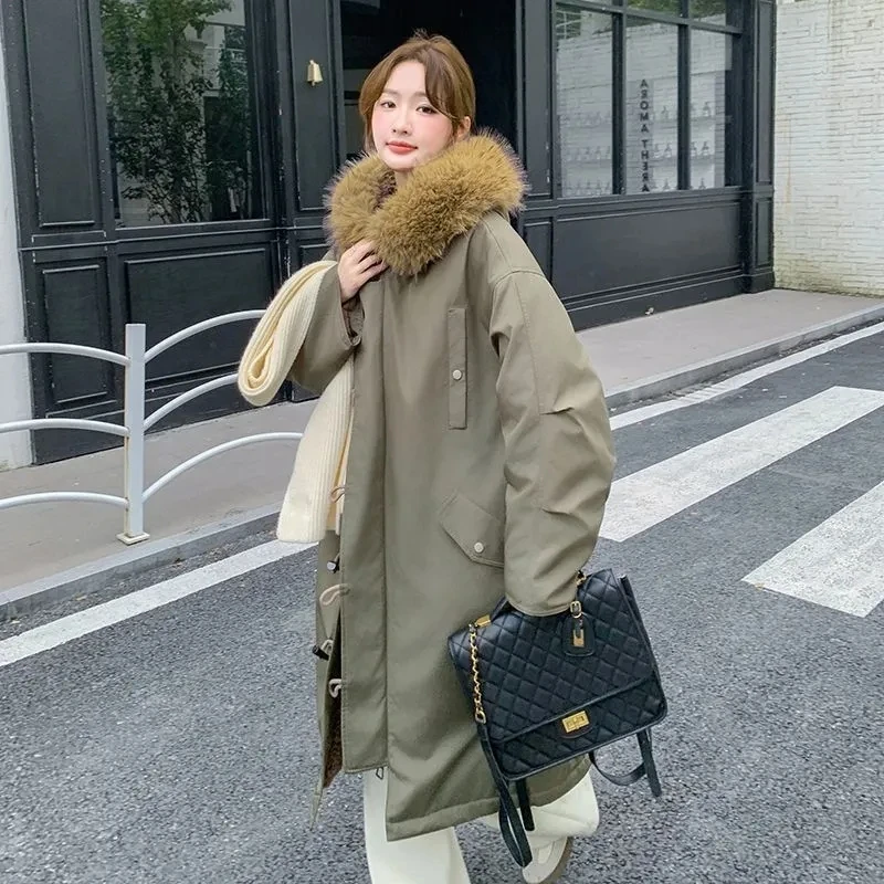 

Зимняя зеленая хлопковая куртка в стиле милитари, ветровка-парка с большим меховым воротником, женское утолщенное стеганое пальто с роговой пряжкой w1578