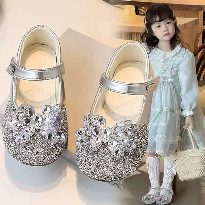 

Новинка 2023 года, весенне-осенняя обувь принцессы для девочек, нескользящая детская модная удобная и мягкая обувь на мягкой подошве на мягкой подошве