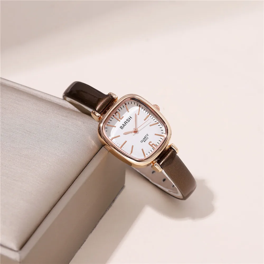 심플한 사다리꼴 다이얼 쿼츠 PU 가죽 여성 캐주얼 시계