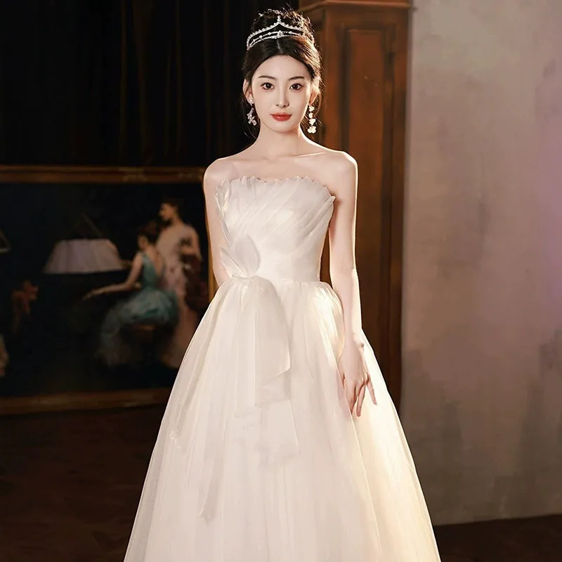 

2025 New French-style Plunging Evening Dress For Women Light Wedding Dress Fugitive Princess Simple Yet Elegant High End Dress