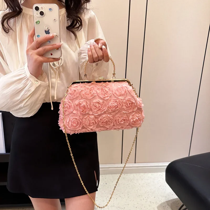 INS Designer Women Bead Flowers Shell Clip Lock Clutch Pink White Crystal Handbags And Purses Chain Messenger Bags Shoulder Bags