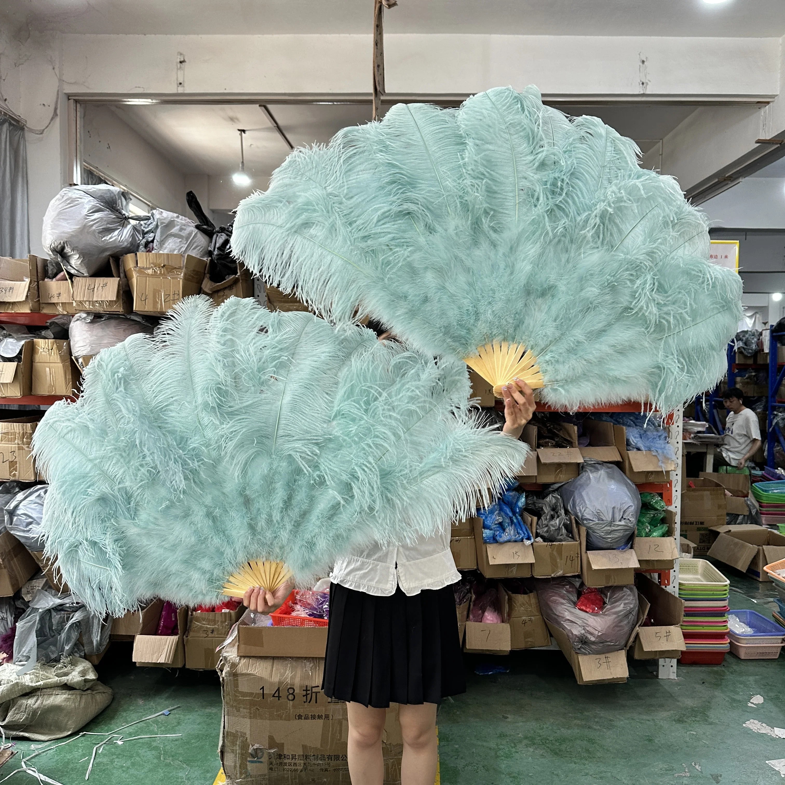 Customized Large Ostrich Feathers Fan Carnival Party Wedding Celebration Belly Dance Show Decoration Light Blue13Bone Plumes Fan