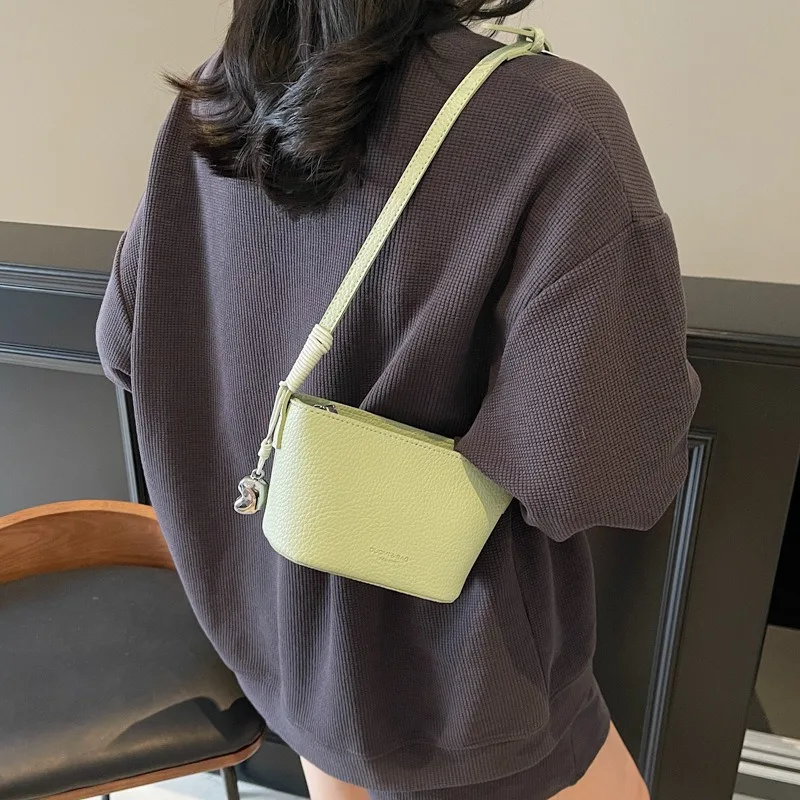 Новинка 2025, модная и универсальная женская сумка через плечо на одно плечо, высококачественная маленькая сумка-лодочка, маленькая ручная сумка