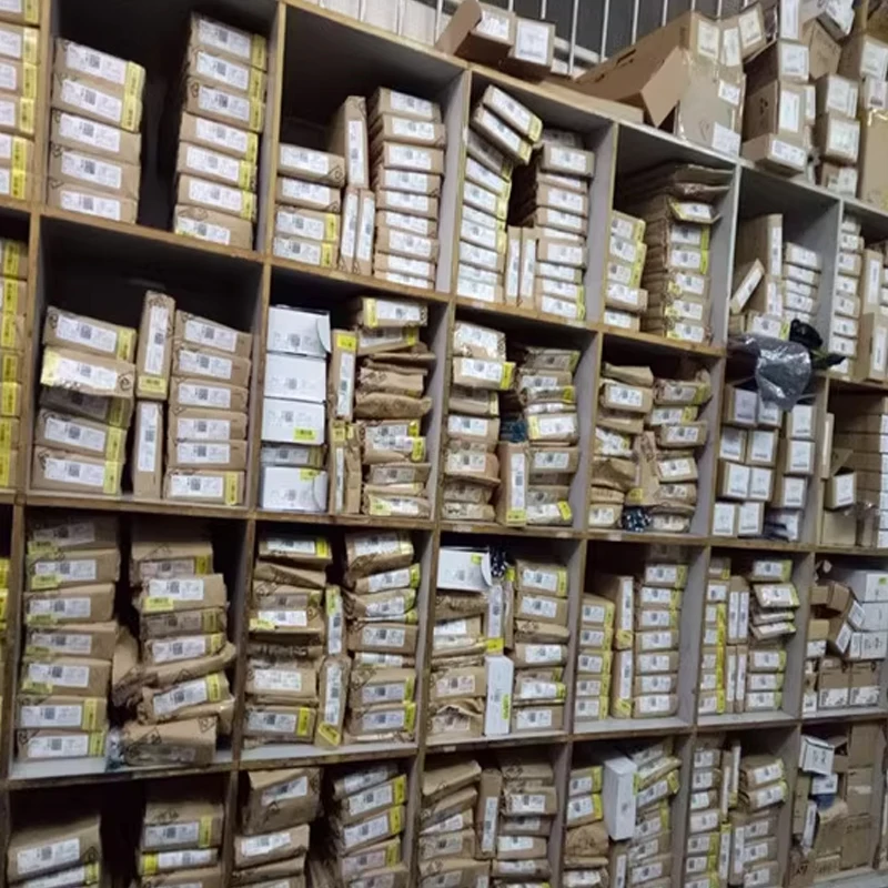 (1 шт.)НОВЫЙ UP1649Q UP1649QGJ 40