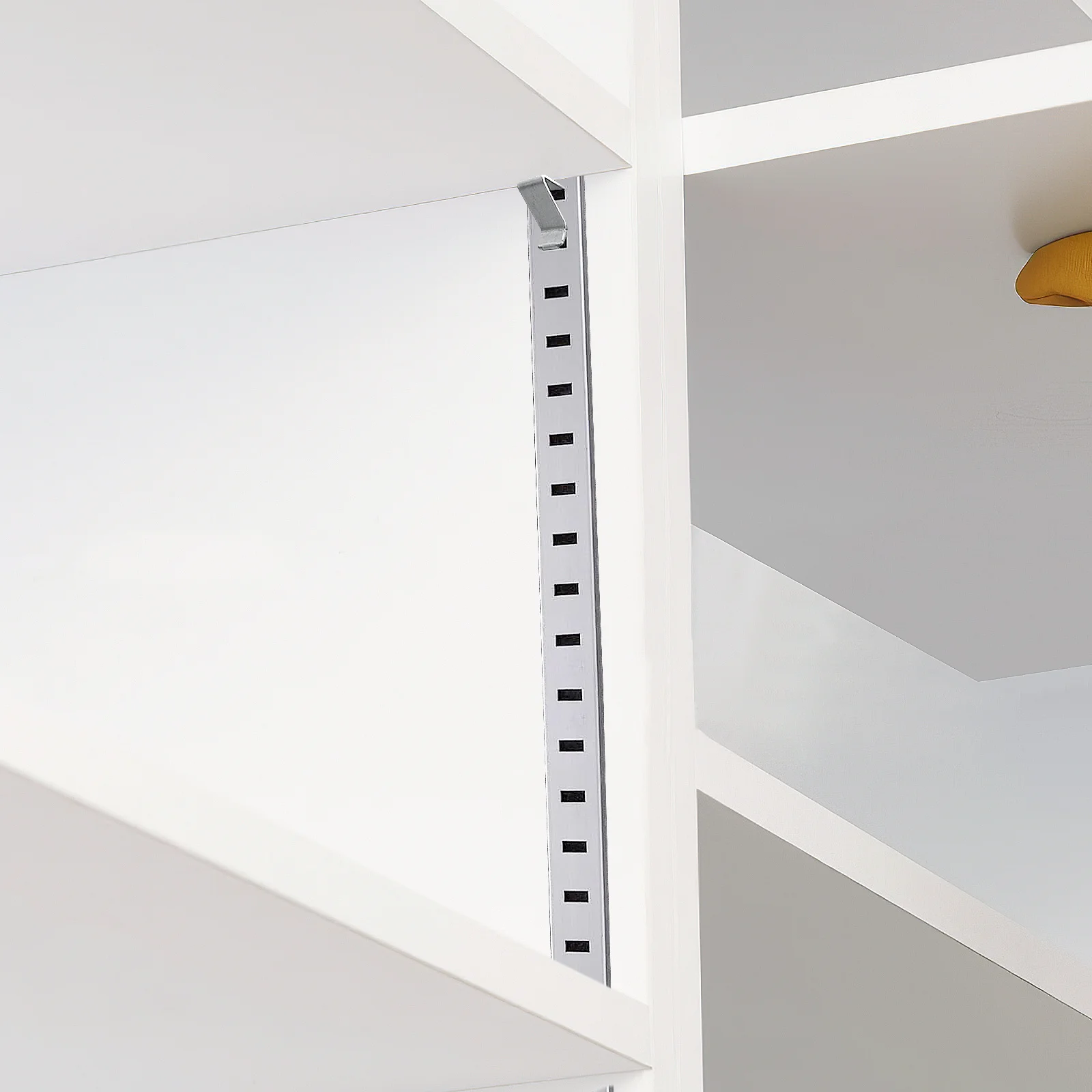 

12Pcs Metal Cabinet Shelf Clips Durable Strong Structure Easy Installation for Bookcases Cabinets Cabinet Shelf Clips