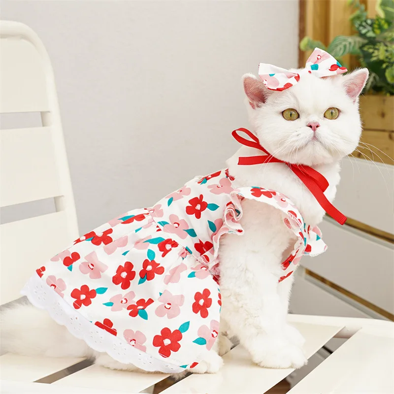 Summer Dog Clothes Floral Dog Princess Dresses Cute Puppy Accessories Cat Dog Flying Sleeves Dresses Chihuahua Girls Dog Costume