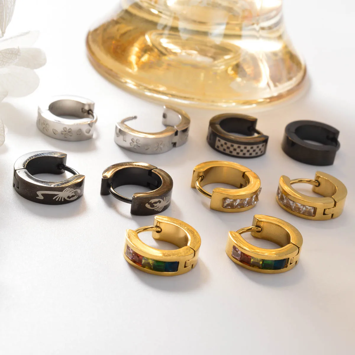 Unisex Small Huggie Hoop Earring Stainless Steel Rainbow Crystal Inlaid Earring Punk Street Minimalist Daily Ear Jewelry for Men