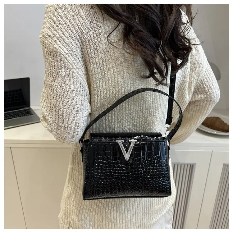

2026 Autumn New Luxury Vintage Small Square Bag, Adjustable Multi-Way Top Handle Shoulder Crossbody Purse, Unique Boho Chic