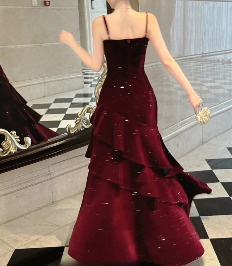 Vestido feminino de veludo com babados em camadas, vermelho brilhante, alças, sem mangas, gola slash, elegante, bodycon, cintura alta, roupas femininas