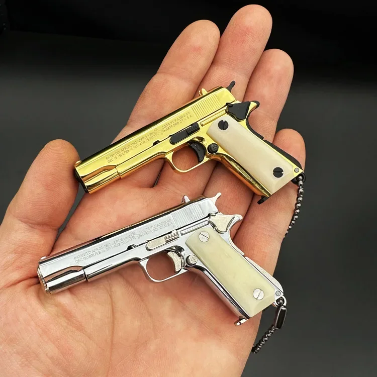 1PC 1:3 Colt 1911 Bovine Bone Handle Pistol Gun Miniature Model Alloy Keychain Gift Backpack Pendant Decoration Boy Gifts Toy