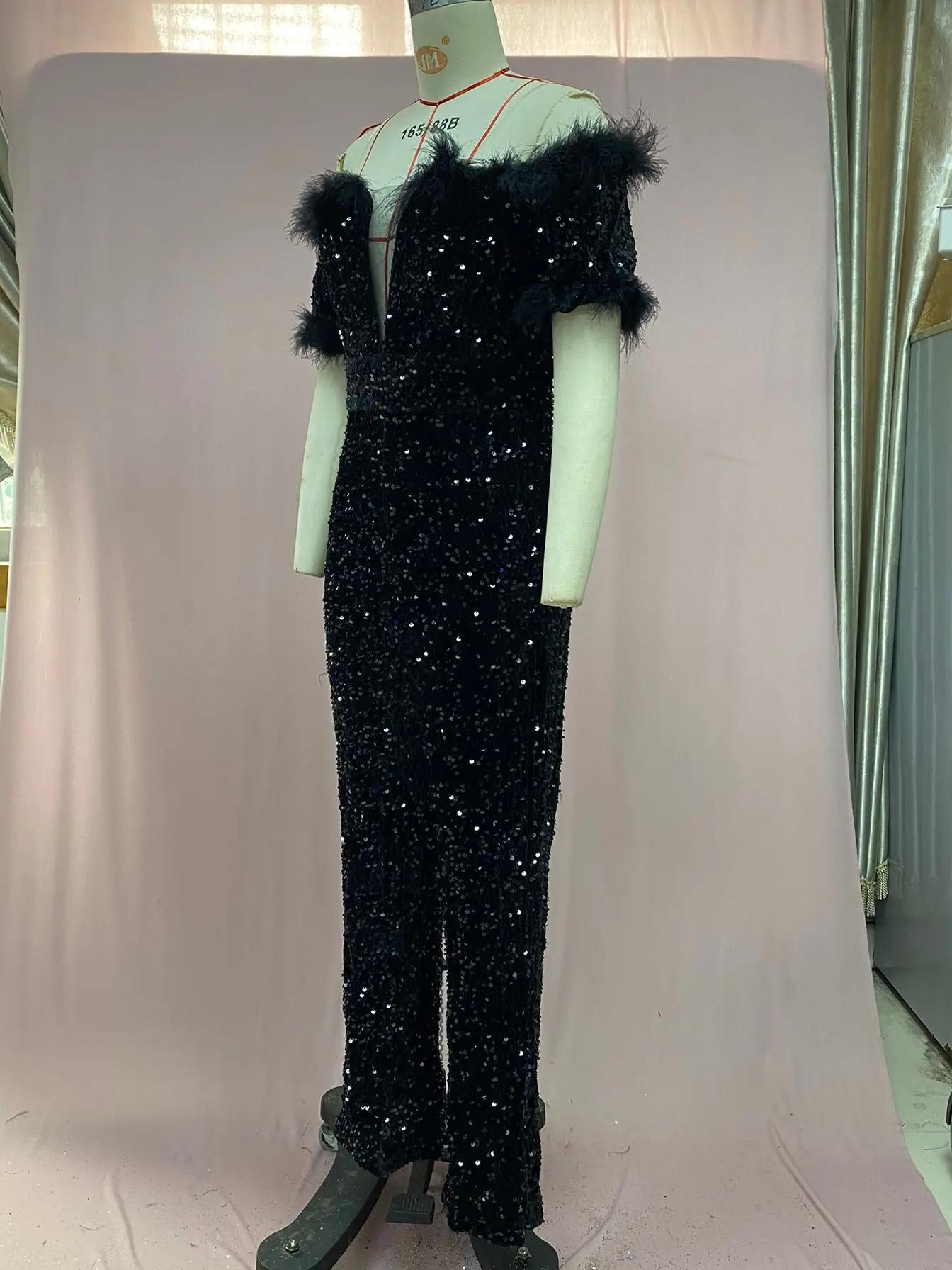 Y2K woman clothes  V-Neck Feathers Sequins Black Jumpsuit Slimming Waist Evening Gown One-Piece Suit Glittery Bodycon Jumpsuit