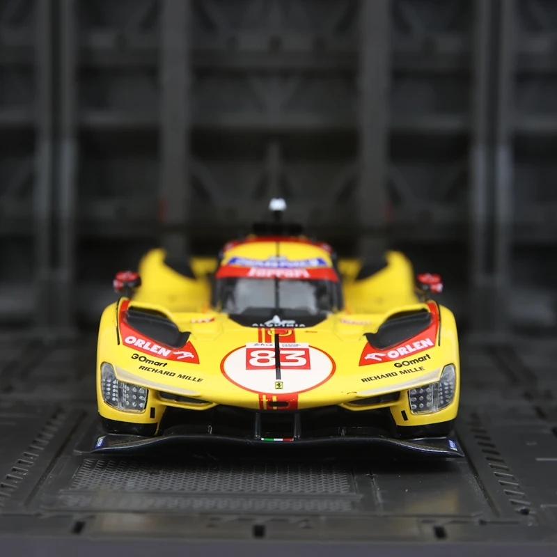 

Bburago 1:24 Модель Ferrari 499P # Модель автомобиля из сплава 83: статичная настольная фигурка, коллекционный подарок, украшение