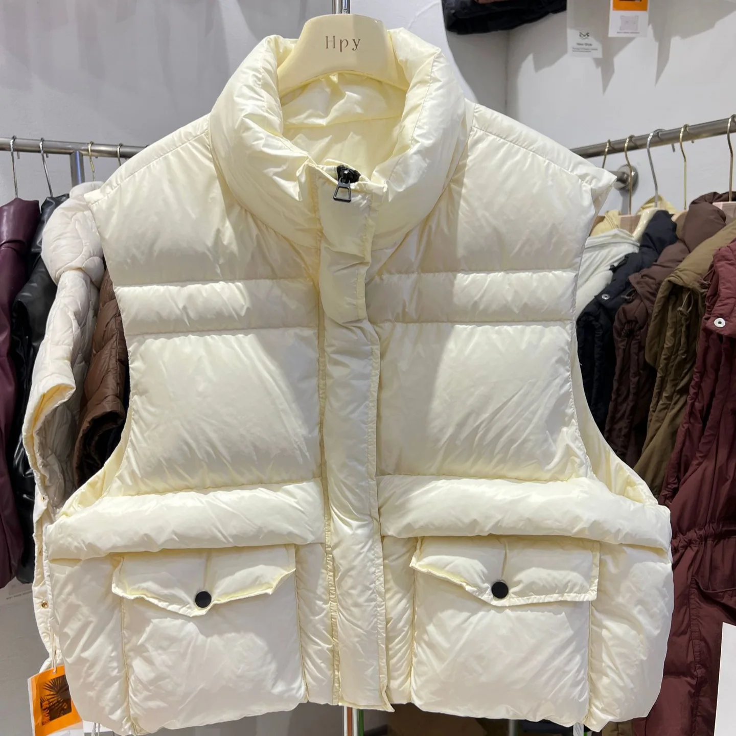 

Women 90 White Duck Down Zipper Pocket Vest Female Quilted Sleeveless Waistcoat Coat Autumn Winter Solid Stand Collar Down Vest