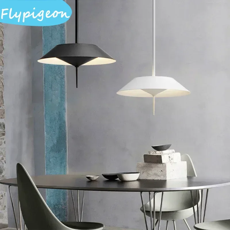

Nordic Modern LED Umbrella Chandelier Creative Painted Design Pendant Light for Dining Desk Living Room Home Pendant Light Decor