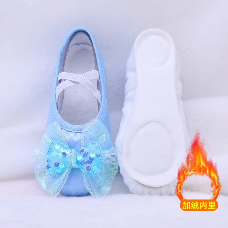 Girls' dance shoes, soft soled children's ballet dance shoes, cute stage performance, cat paw shoes, bow tie