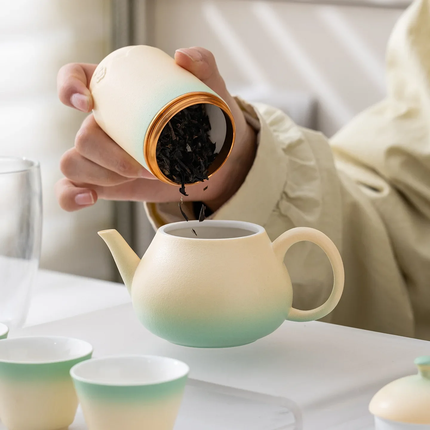 Gradient Ceramic Kung Fu Tea Set Multicolor Unique Luxury Tea Ceremony One Pot Four Cups With Glass Fair Cup Business Souvenir