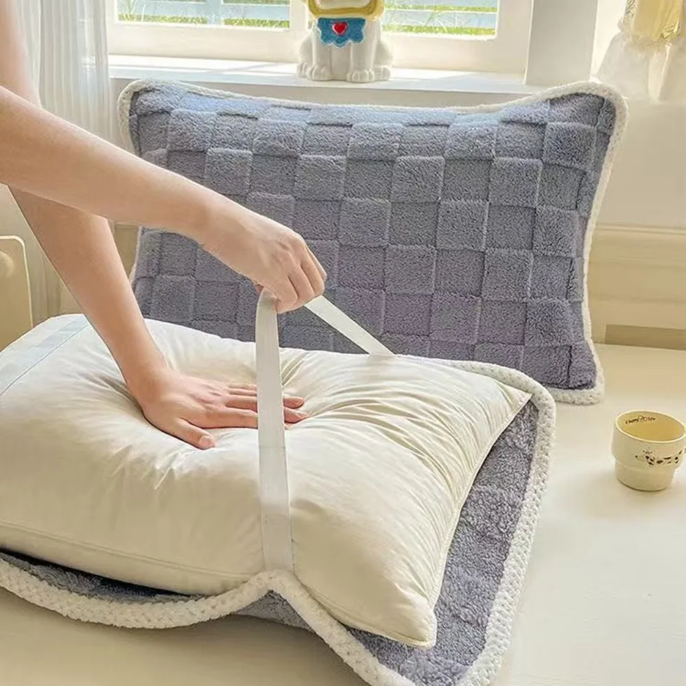 

2 pieces Household Coral Fleece Grid Jacquard Pillowcases Elastic Strap Plush Pillow Cover Washable Warm Pillow Towel Winter