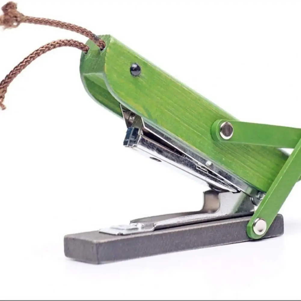 Ergonomic Stapler Ergonomic Metal Stapler with Grasshopper Design Durable Office Paper Binder Cute Wooden Desktop