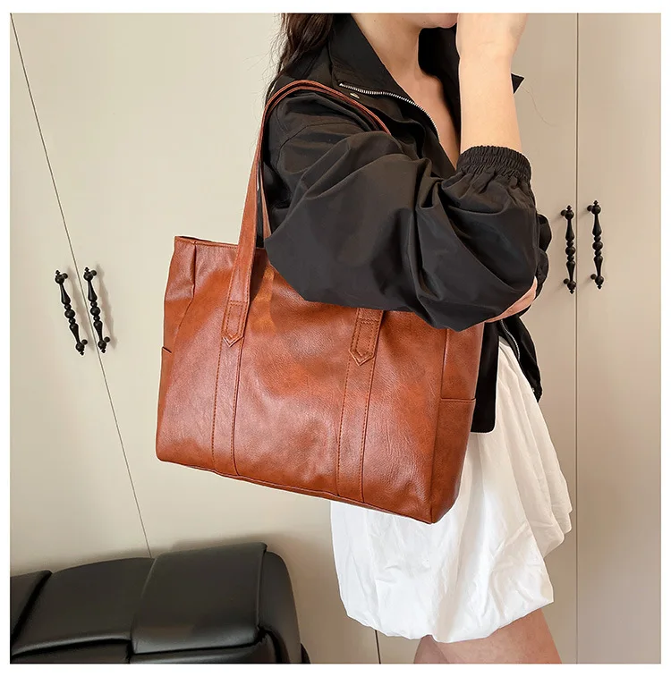 Vintage-Leder-Umhängetasche, geräumige Casual-Tragetasche mit zwei Griffen, Alltagstasche für Frauen, vielseitige Handtasche – Detail 30