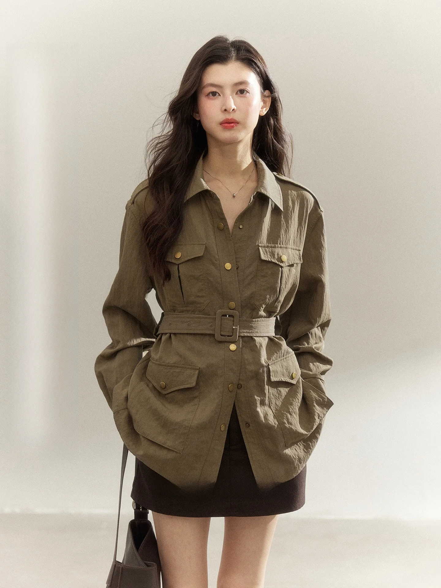 

Осеннее шелковое женское пальто с застежкой на талии от Er Yang, винтажное французское пальто Engli Sle, свободный крой, длинный воротник све