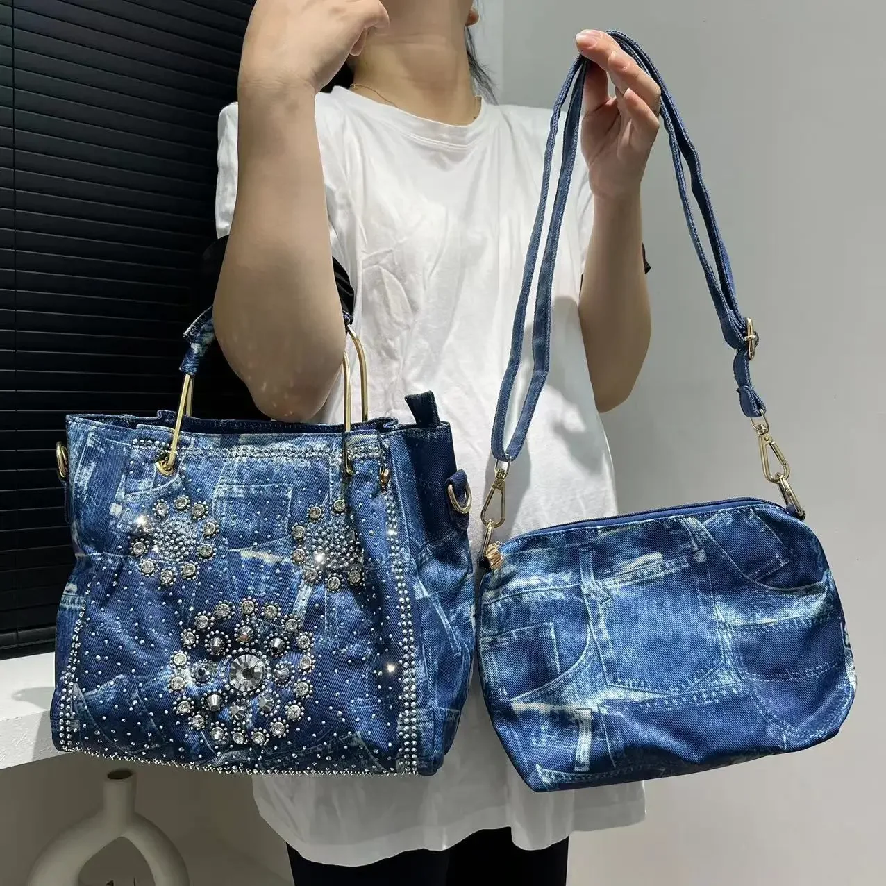 

Women's Fashion Denim Diamond Tote Bag Large Capacity Gradient Diamond Shoulder Bag