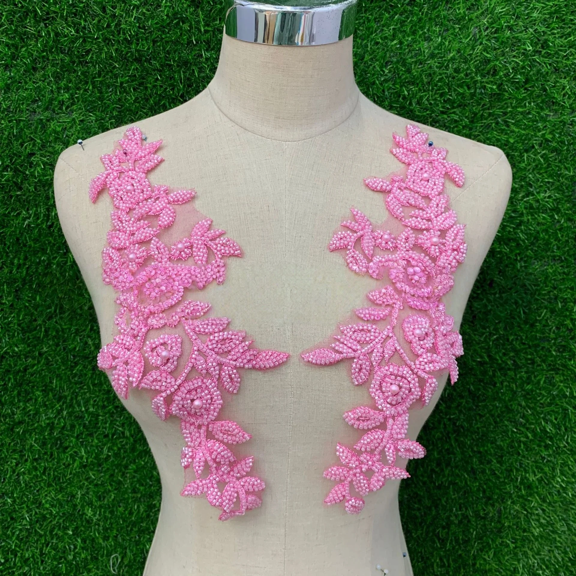 18 Colors Embroidered Floral Leaf Appliqued Flat Embroidered Lace Large Floral Trims for Wedding Dress Decoration Accessories