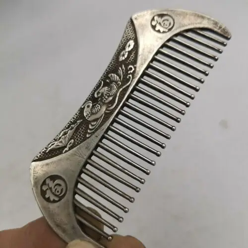 Exquisite Old Chinese tibet silver handcarved fu word comb statue 6059