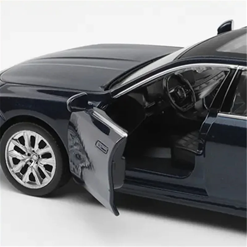 1/32 bmw i7 Alloy Car Model Diecast Metal New Energy Vehicles Car Model High Simulation Sound and Light Collection Kids Toy Gift