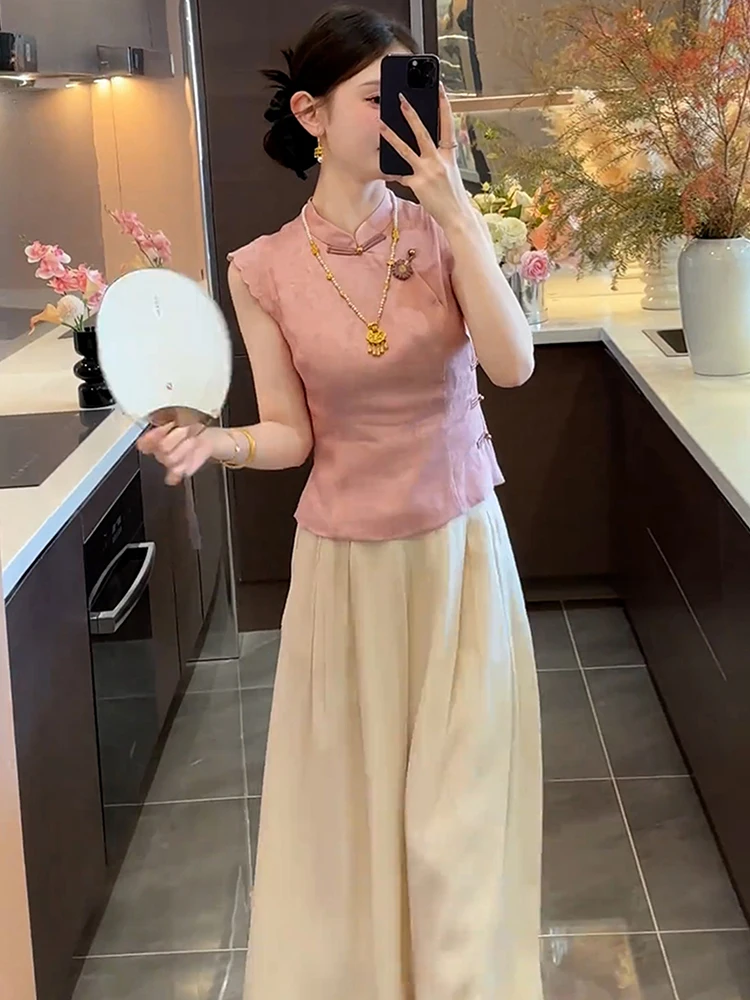 

Elegant Chinese Style Women's Fashion Set with Short Sleeve Top And Wide Leg Pants High-End Button Design Cotton Material