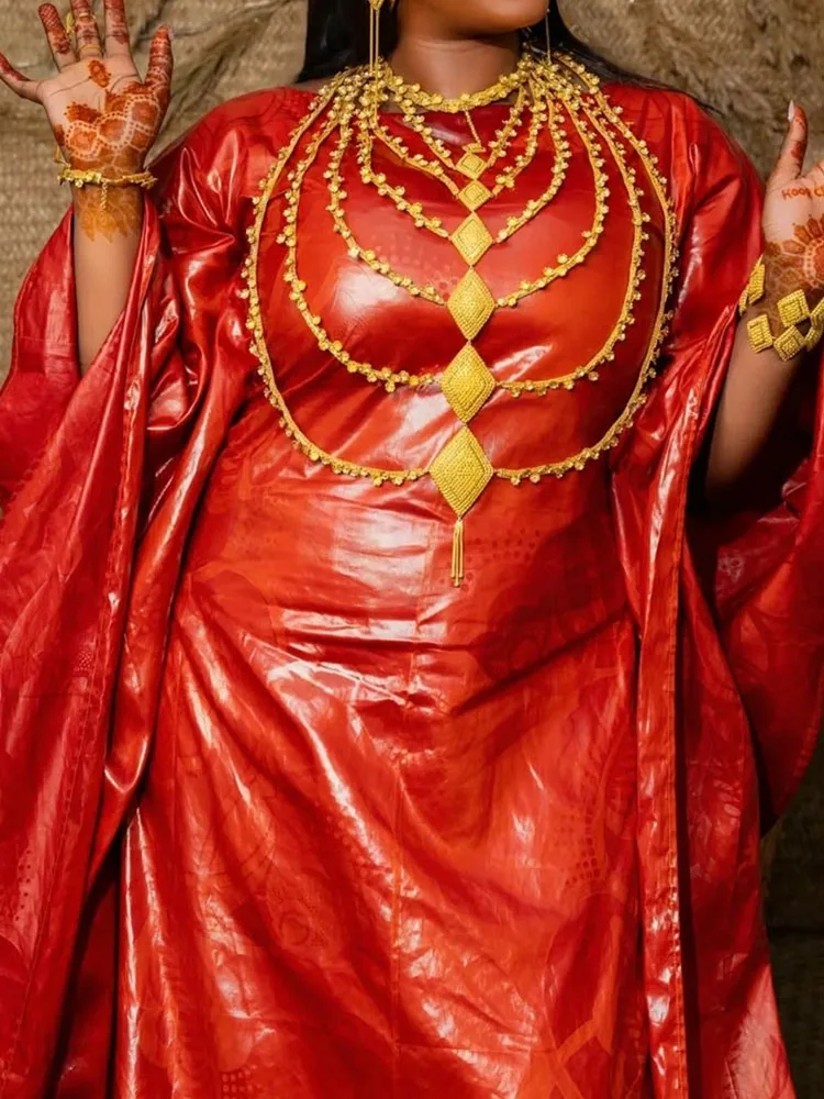 

Bazan printed robes are suitable for all seasons, exuding elegance and classic charm, perfect for celebrating adult ceremonies.