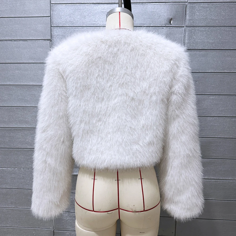 Mantel Bulu Imitasi Putih Jaket Wanita Lembut Berbulu 2025 Wanita Musim Gugur Musim Dingin Pakaian Luar Baru Mantel Pendek Warna Pink Merah Abu-abu Hitam