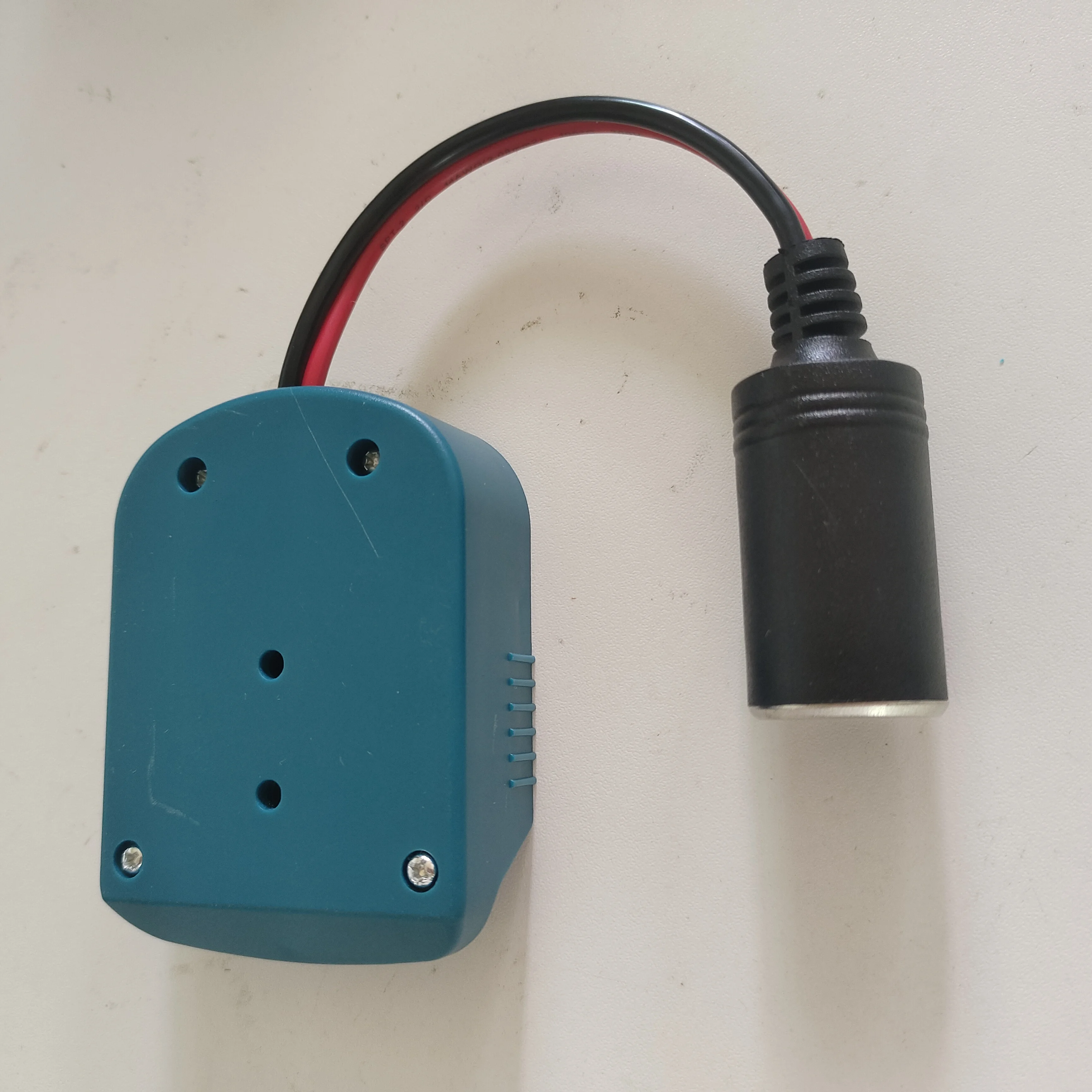 DC18-20V Battery Converter to 12V Car Cigarette Lighter Socket Adapter Compatible with Makita 18V Li-ion Battery BL1830 BL1840